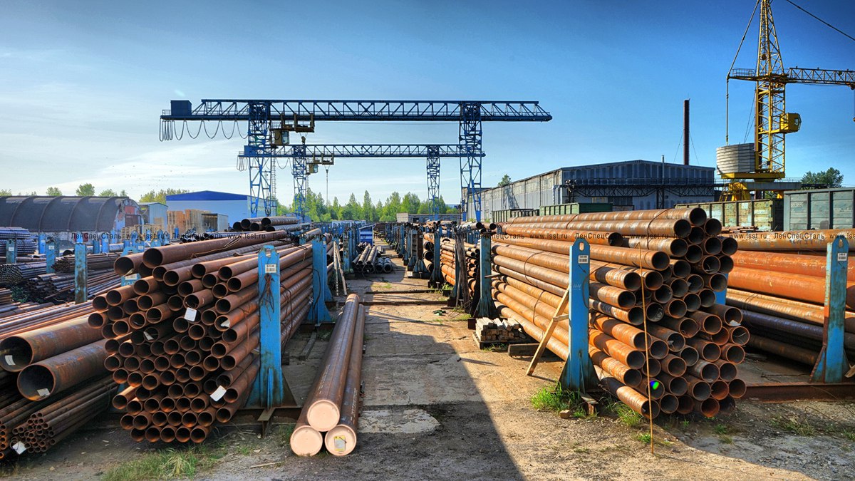 Металлические трубы на складе METALL ASIA